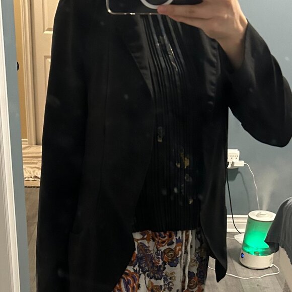 Black Blazer with Pockets Open Front - Picture 1 of 8